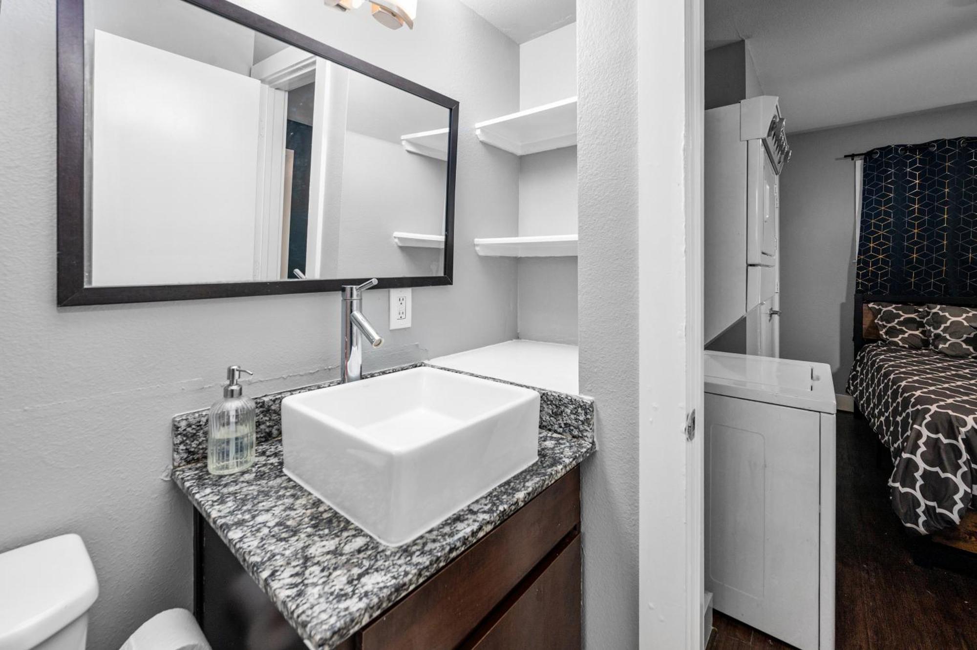 1Br Apt With Fully Equipped Kitchen Close To Major Attractions 休斯敦 外观 照片